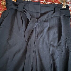 Express black paper bag pants. Size 8 L ankle high rise